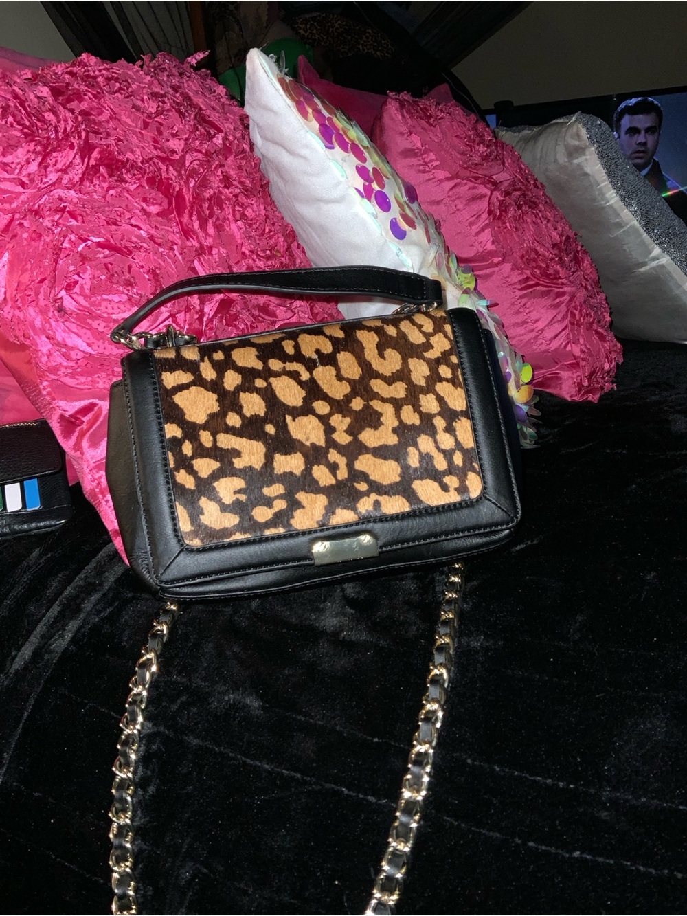 Leopard-Print Black Leather Chain Shoulder Bag